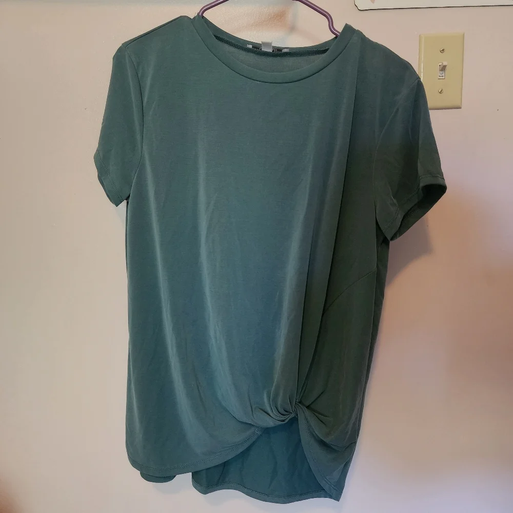 Size Small Women's Top - Picture 1 of 3